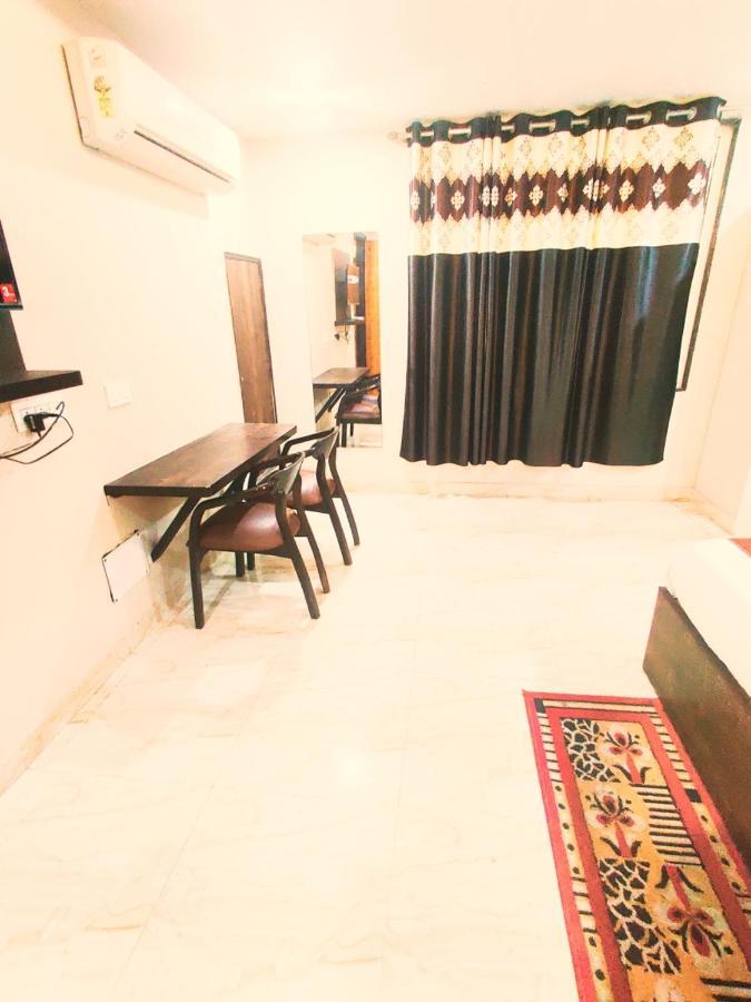 Hotel Amour By Rpi Nowe Delhi Zewnętrze zdjęcie
