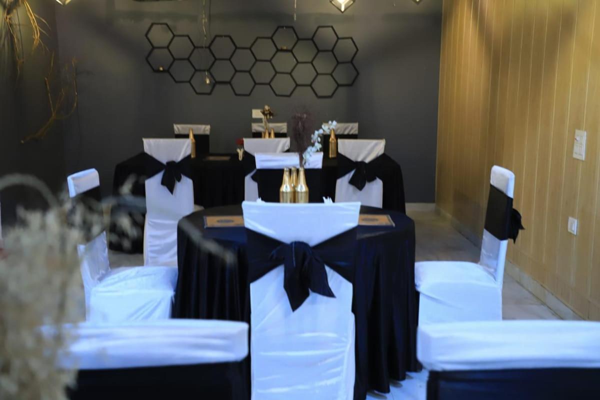 Hotel Amour By Rpi Nowe Delhi Zewnętrze zdjęcie